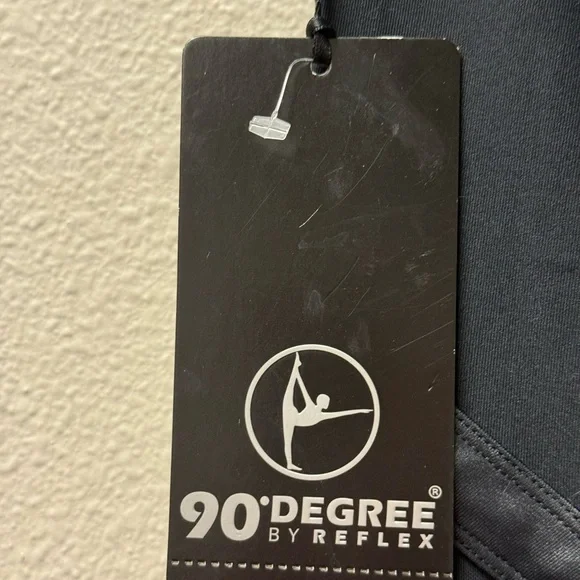 90 degrees by Reflex "Prove Them Wrong" Black Stripped Cropped Leggings Medium - Picture 6 of 7